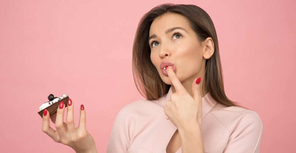 Imagen destacada del artículo sobre cómo detener las ganas de comer dulce